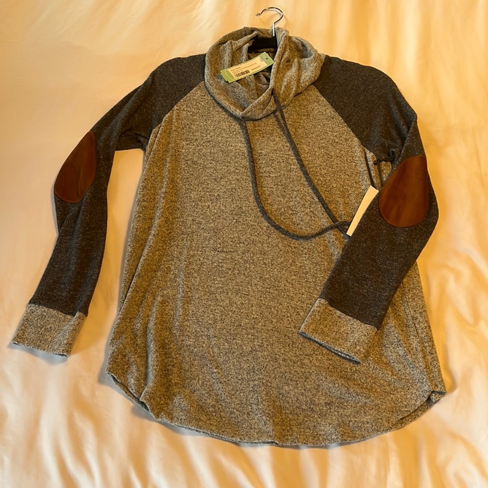 NWT Pink Clover Julley Elbow Patch Detail Brush Knit Too from Stitchfix - size S